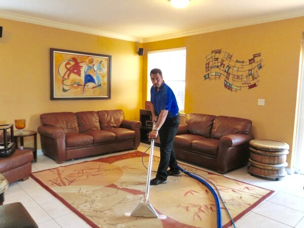 Carpet Cleaning Services in Miami, FL (3)